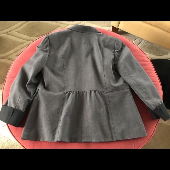 Women’s Black/Gray Business Pantsuit. - Picture 2 of 4